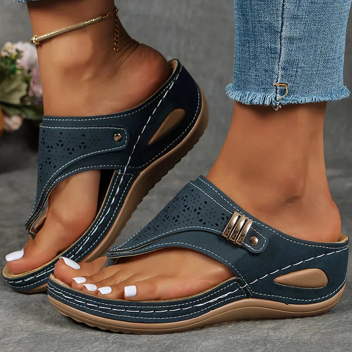 Thong Cut Out Wedge Slide Sandals