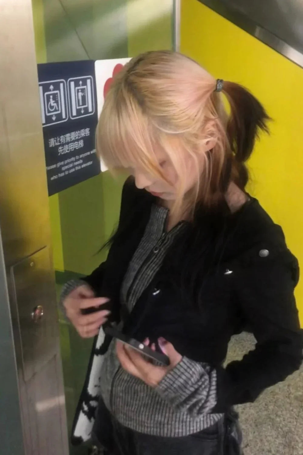 Y2K Zip-Up Knit Hoodie